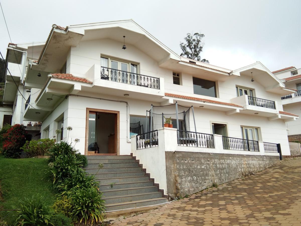 Berry Hills Resort Ooty Exterior foto